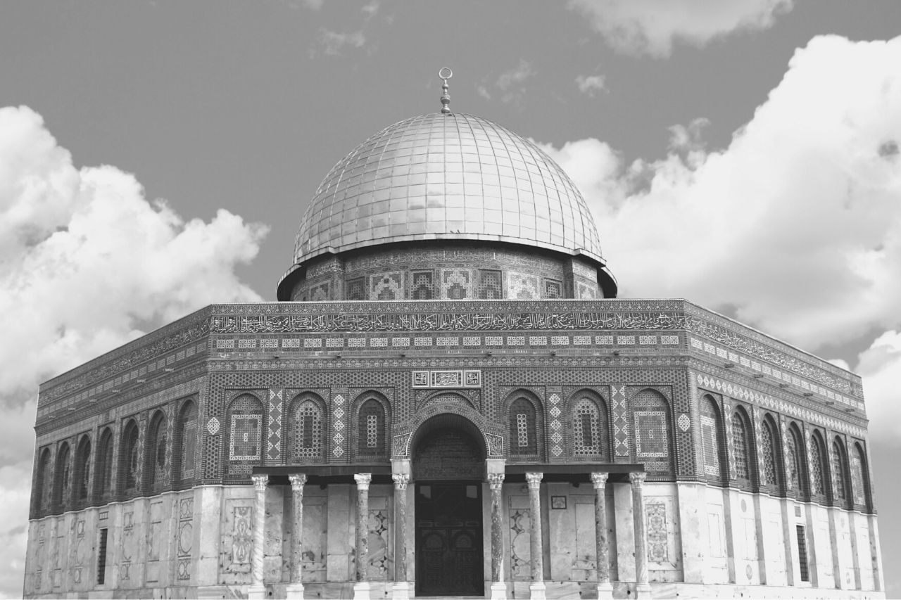 Mosquée (Masjid) : caractéristiques, architecture et rôle communautaire