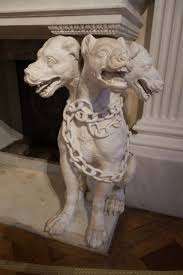Cerbère, le chien tricéphale qui garde l'entrée des Enfers