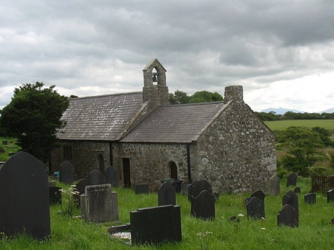Église de sainte Cwyllog, Llangwyllog, Anglesey. Photo d'Eric Jones, CC-BY 2.0