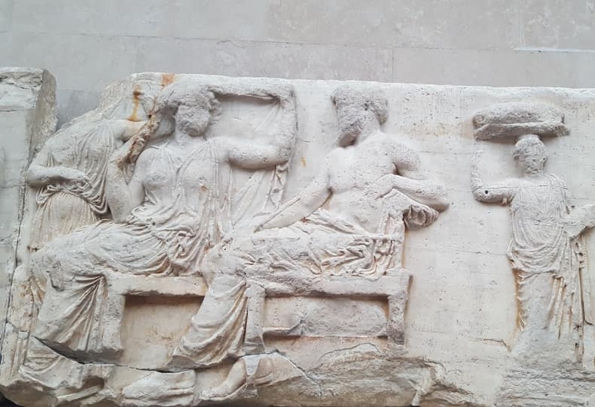 Héra et Zeus représentés sur les sculptures du Parthénon. Photo par Jamie Heath