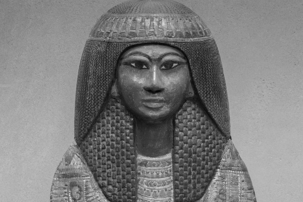 Khonsu : Le Dieu de la Lune et Protecteur des Voyageurs Nocturnes