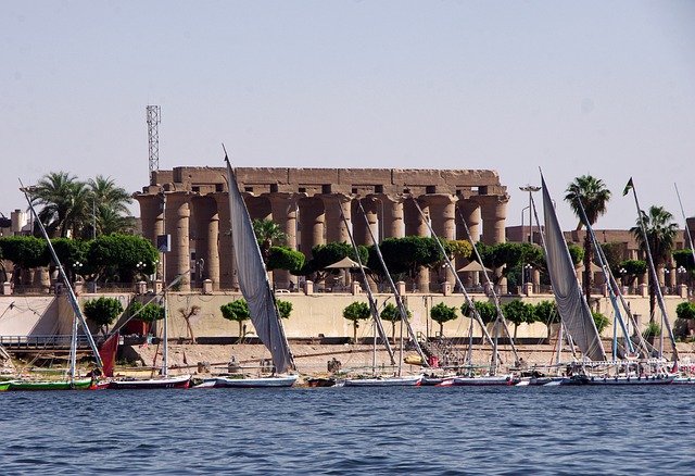 Navires sur le Nil