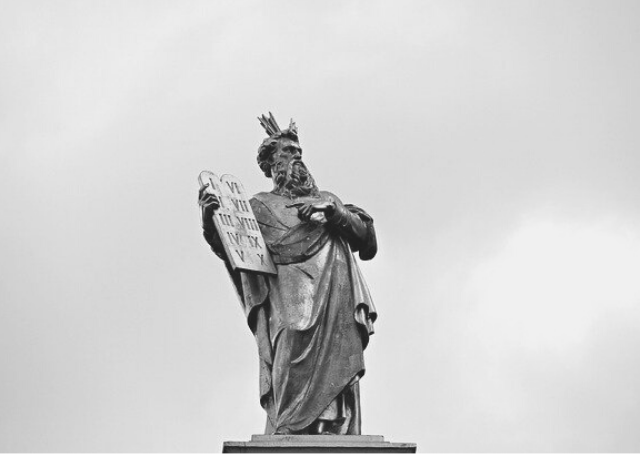 Statue de Moïse, figure clé de l'histoire d'Israël