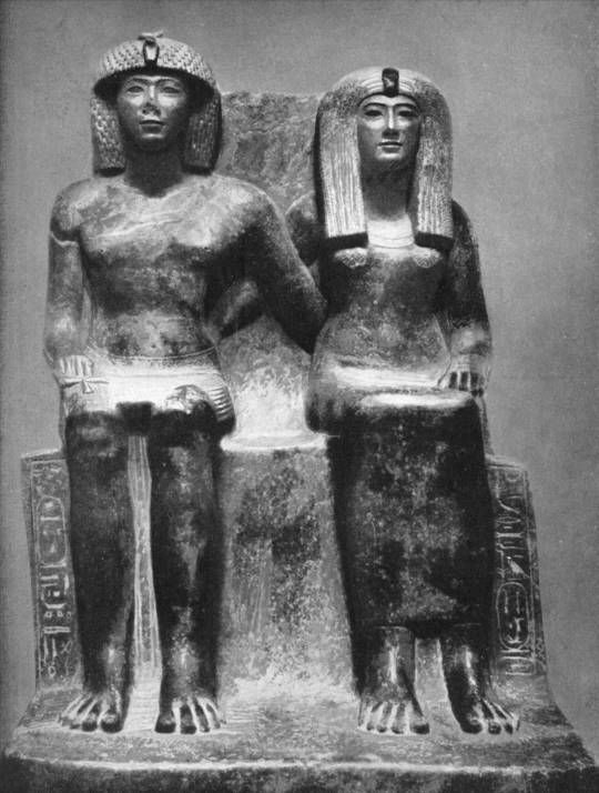 Statue de Thoutmôsis IV et de sa mère Tiaa