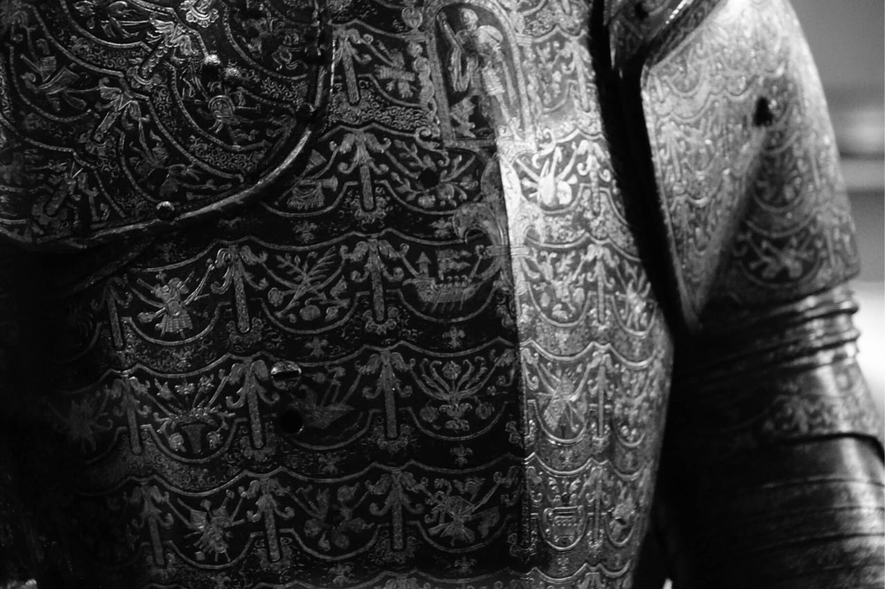 Armure en bois : histoire de la lameille ancienne, des Tlingit au Japon