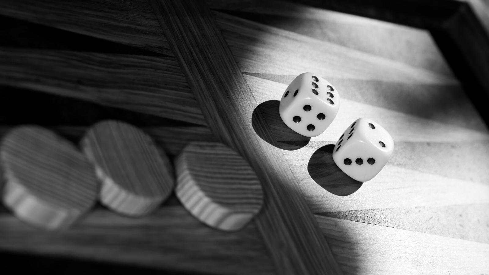 Jeu de backgammon en bois
